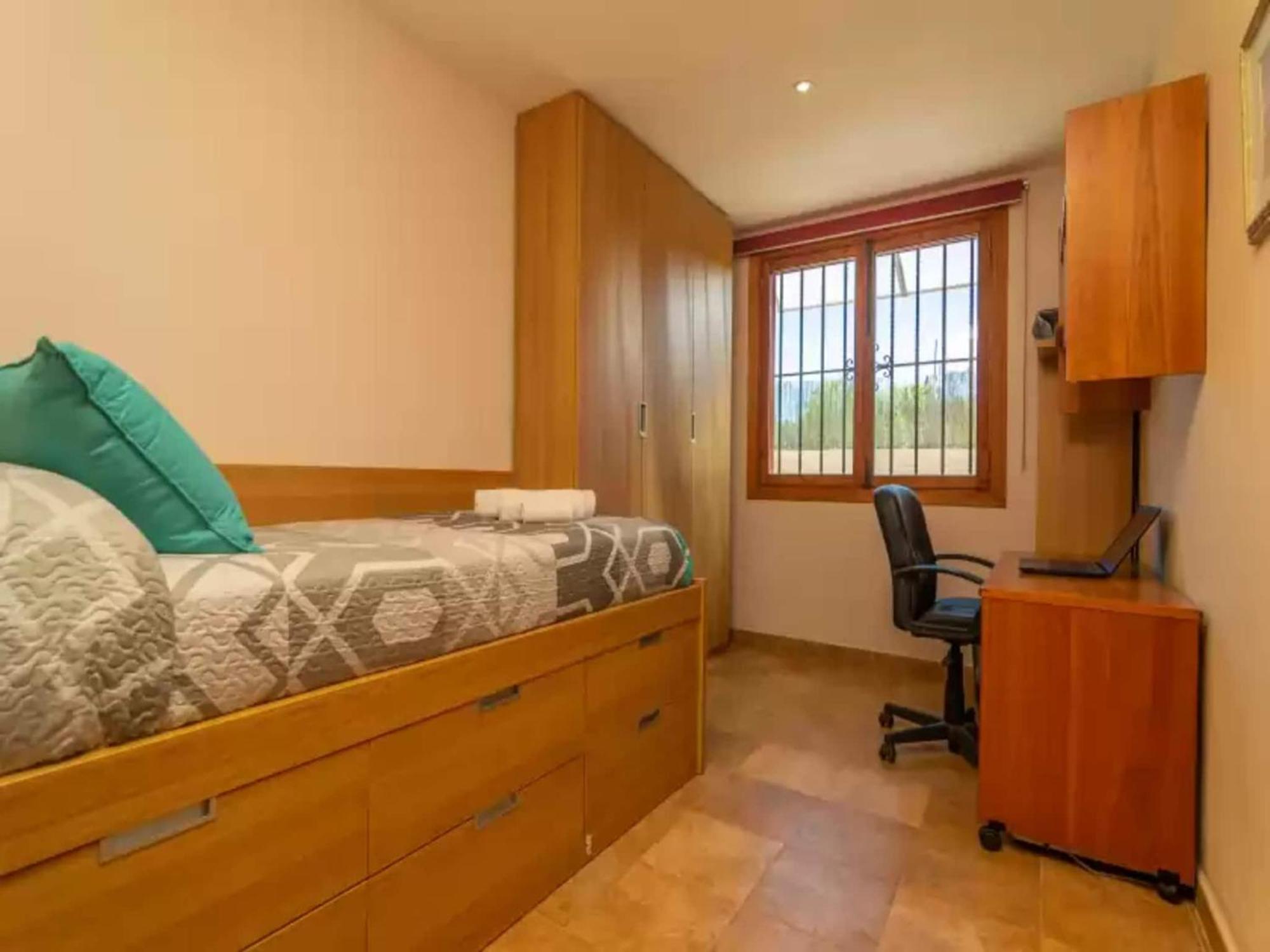 Remarkable In Chalet Algaida (Mallorca)